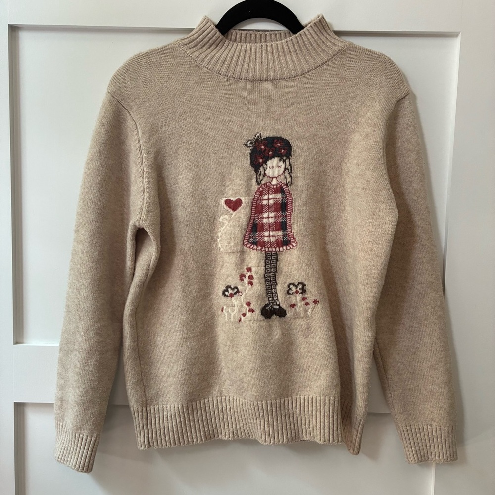 Beige Turtleneck Sweater with Embroidered Design    No tags , feels like a M